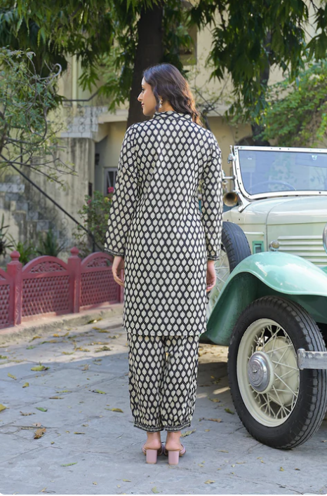 Sunrise Collection Black Ethnic Printed Cotton Fabric Shirt Kurta With Trouser