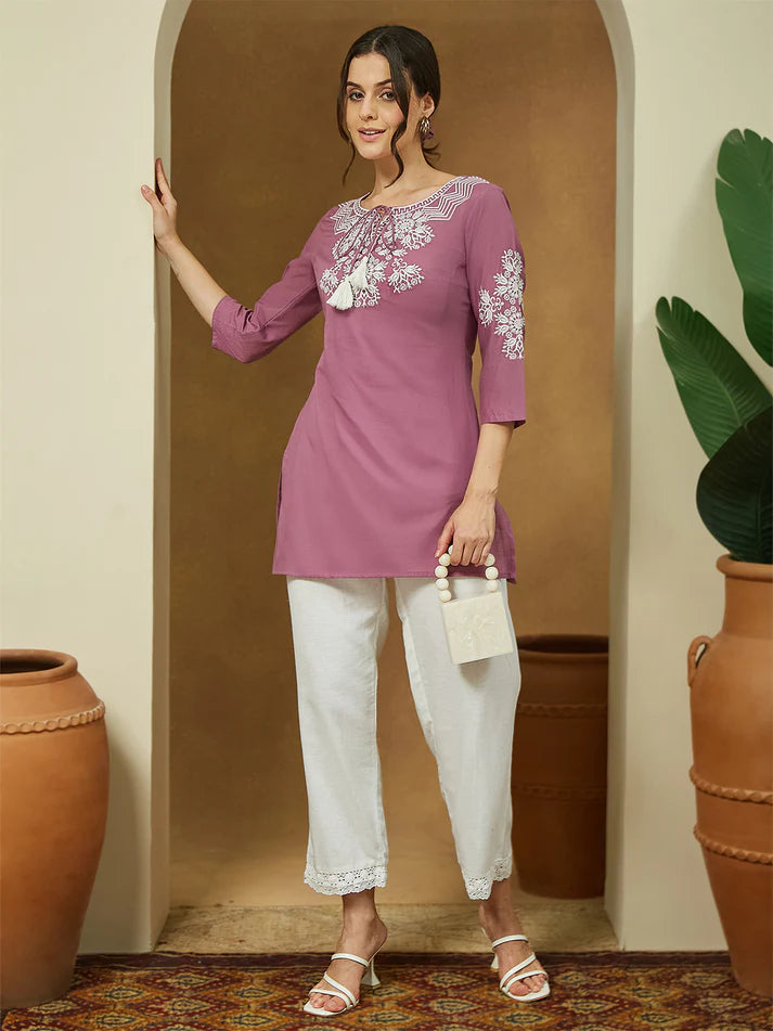 ✨ Sunrise Collection – Mauve Embroidered Tunic Top ✨